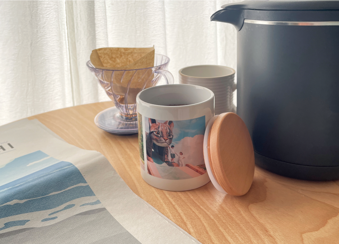 旅行の写真をプリントしたキャニスターの写真